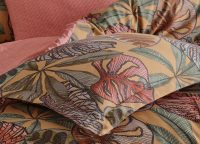 jungle-bliss-coral-pillow